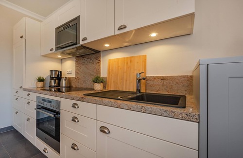 Zinnowitz Apartment | Quartier Görmitz 44 - new and tastefully furnished with fireplace