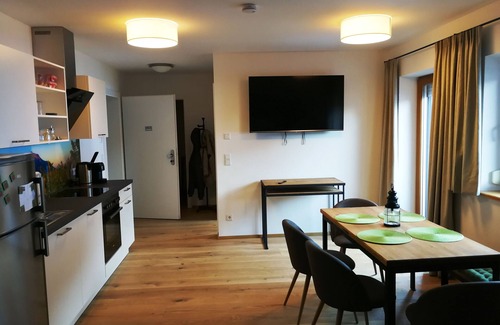 Groedig Apartment | Quartier No.7 - XL Serviced Living with a view of Untersberg
