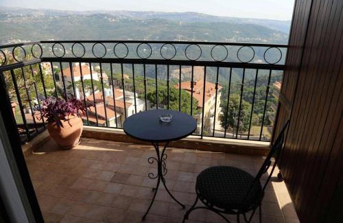 Broumana Hotel | Quartier Suisse Hotel