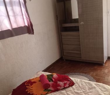 Todos os Santos House | Quarto 01