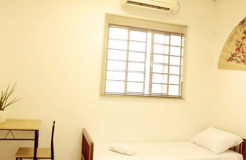 Liberdade House | Quarto 45 Liberdade by OBA