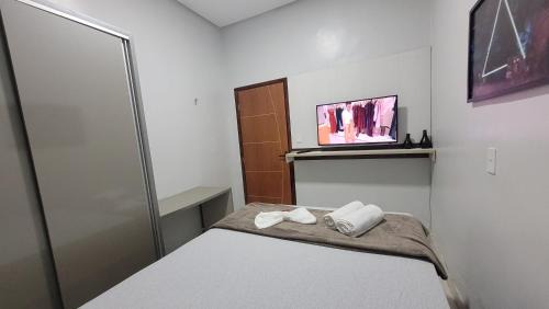 Maraba Hotel | Quarto 6 econômico próximo do aeroporto ar condicionado cama de casal