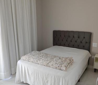 Aguas de Santa Barbara House | Quarto Casa de Campo Frente Lago