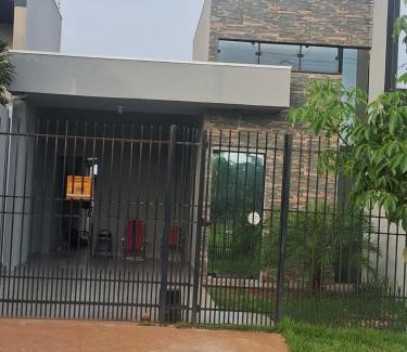 Paranavai House | Quarto da Tay