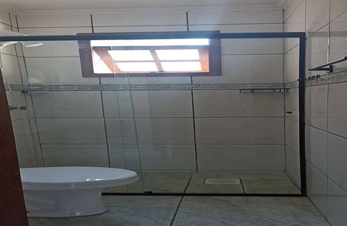 Partenon House | Quarto em Casa Aconchegante - Perto de Tudo