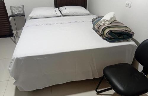 Plano Diretor Sul House | Quarto em residencia