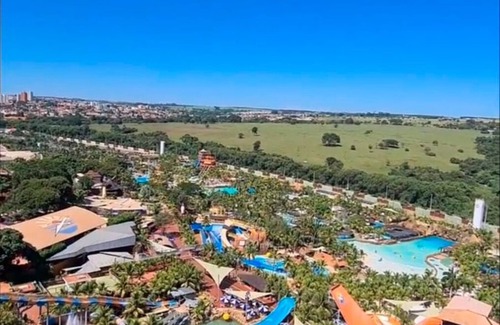 Olimpia House | Quarto no Resort Wyndham Olímpia com Acesso Exclusivo ao Thermas dos Laranjais