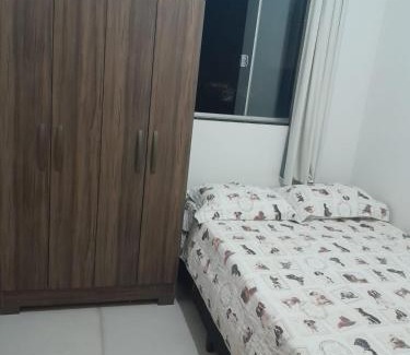 Patos de Minas House | Quarto próximo Av JK