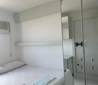 Lagoa Nova House | Quarto privativo em ambiente compartilhado