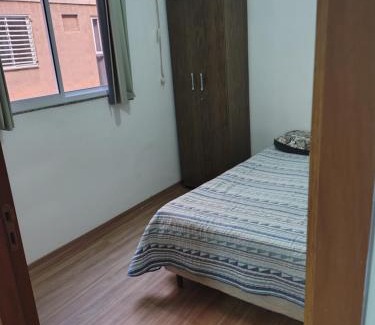 Uberaba House | Quarto Privativo em Apto compartilhado