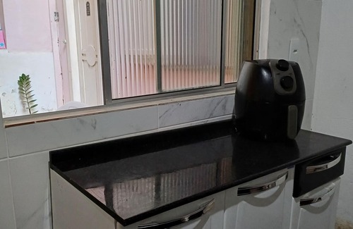 Gavea House | Quarto Suite e Cozinha na Gavea