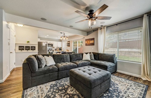 The Meadows House | Quartz Castle |Trails & Outlets,BBQ| Dog Friendly