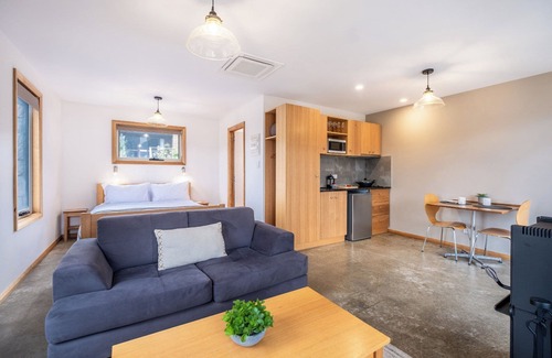 Coles Bay Apartment | Quartz (FS7) - Freycinet Holiday Houses