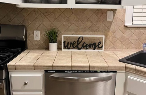 Lancaster House | Quartz Hills Home 1G Internet