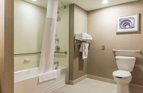 Algoma District Hotel | Quattro Hotel & Conf. Centre, an Ascend Collection Hotel