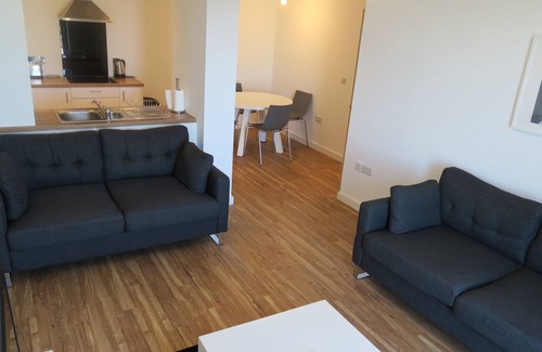 Newport Apartment | Quay Apartments Clarence House