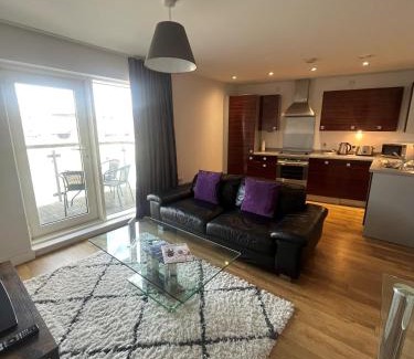 Butetown Apartment | Quayside Apartments by Urban Space