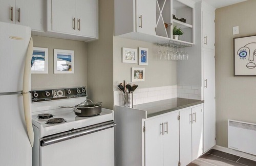West Queen Anne Condo | Queen Anne Charmer with Views of Puget Sound!
