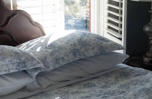 Monticello Bed & Breakfast | Queen Anne Room at Avera-Clarke