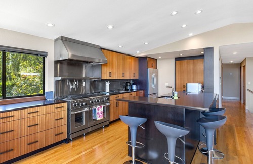 North Queen Anne House | Queen Anne w/Canal Views | Deck, Near Downtown