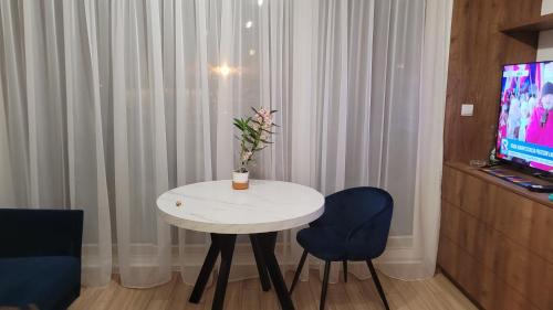 Minsk Mazowiecki Apartment | Queen Apartament Centrum z garażem
