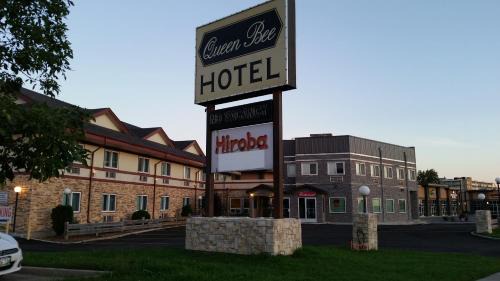 Fort Gary Hotel | Queen Bee Hotel