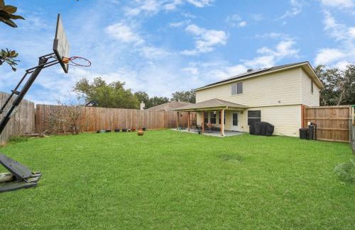 Barker House | Queen BR.Projector, Hi-Speed Wi-Fi, Patio