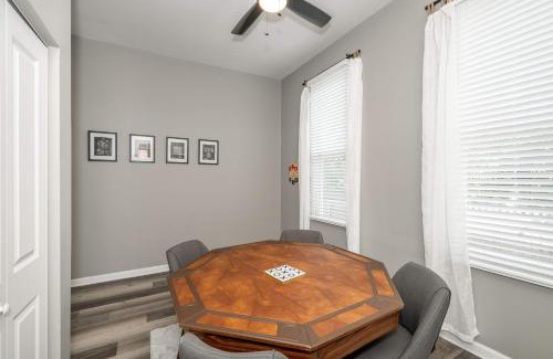 Roselawn Finance House | Queen City Grand House