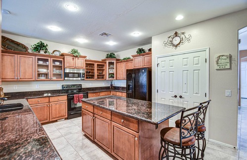 Villages At Queen Creek House | Queen Creek Family Retreat-private pool and waterslide