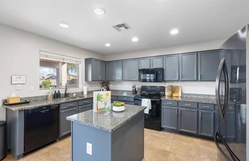 Villages At Queen Creek House | Queen Creek Golf Course Oasis W/Heated Pool