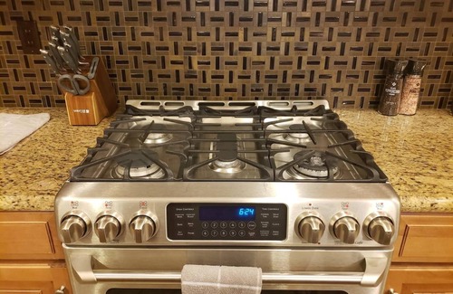 San Tan Heights House | Queen Creek Oasis - 4bed, 3bath w/Heated POOL :-),