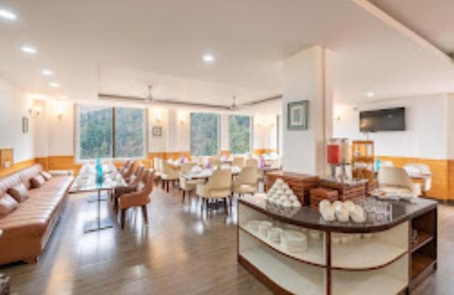 Theog Resort | Queen Himya Resort Kufri Shimla