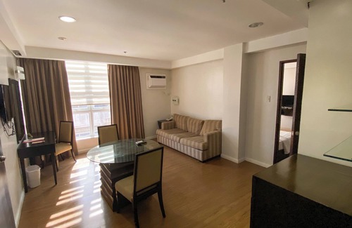 Lucena Hotel | Queen Margarette Hotel - Downtown