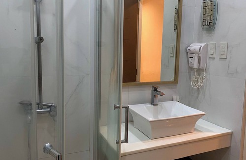 Lucena Hotel | Queen Margarette Hotel - Downtown
