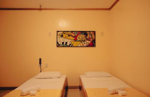 Virac Hotel | Queen Maricel Inn