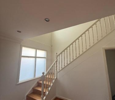 Greenacre House | Queen Room in Spacious House with Private Balcony - GA5