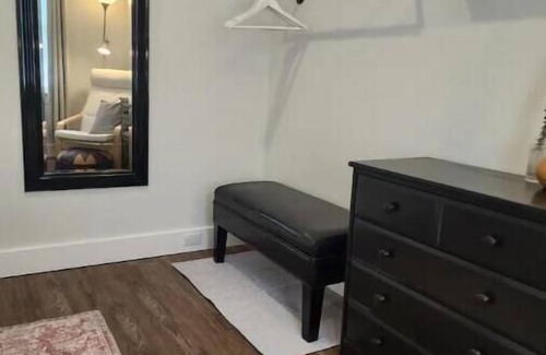 Georgetown House | Queen's Haven - Clean, Peaceful & Private Upper Unit in Historic Neighbourhood