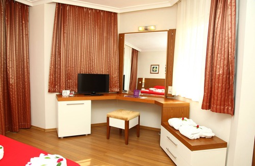Kiris Resort | Queen's Park Le Jardin - All Inclusive