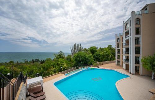 Balchik Apartment | Queen's view 14-Pools-Near Botanic garden