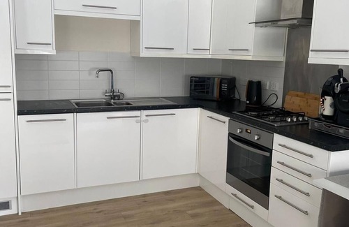 Newcastle-upon-Tyne Apartment | Queen Street Quayside Apartment: NE1 Grade 2 Listed