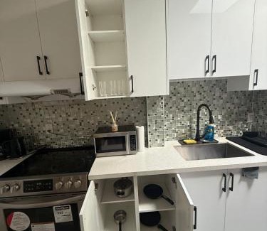 Financial District House | Queen Street AC SUITE-Free Wifi& Self Checkin