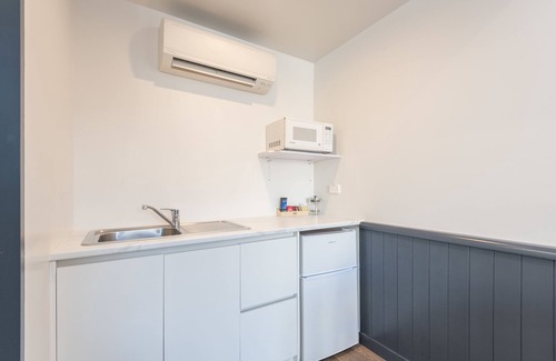 Richmond Hotel | Queen Street Studios