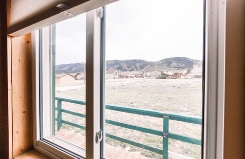 Centennial Apartment | Queen Suite in Historic Centennial Hotel