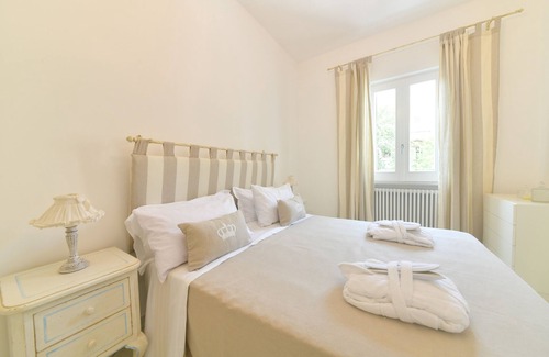 Succhivo Bed & Breakfast | Queen Suite Ischia - Luxury Comfort Room
