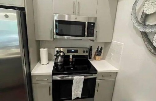 Richardson Apartment | Queen suite | Private Patio