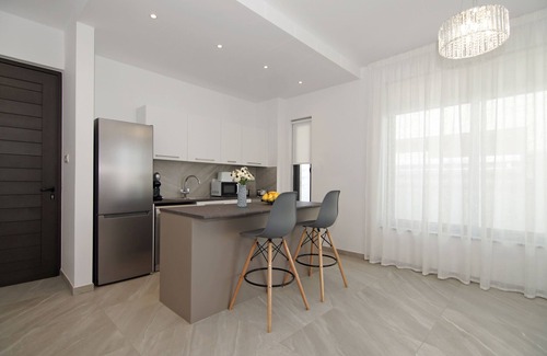 Pernera Villa | Queen Valeria Villa - Walking to Kalamies Beach