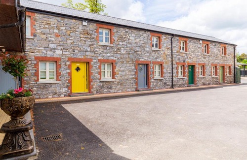 Navan Apartment | Queens Brook Apartment