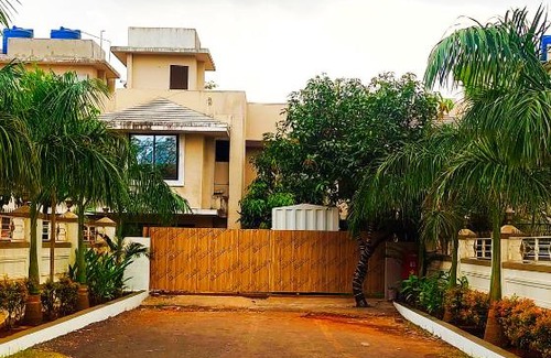 Waksai Villa | Queens castle