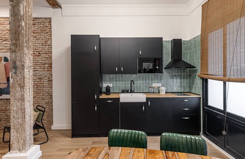 Malasana Apartment | Queens Chamberi III - Alquiler Corta Duración