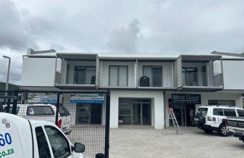Knysna Central Apartment | Queens Cove One Bedroom Apt 2